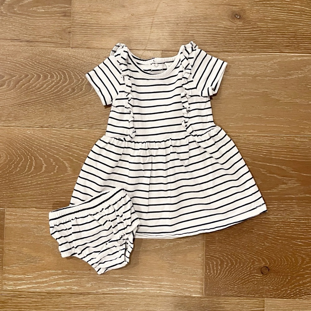 🌸 Starting Out Baby Girl White Blue Ruffled Stripped Dress Outfit Size 12 Months